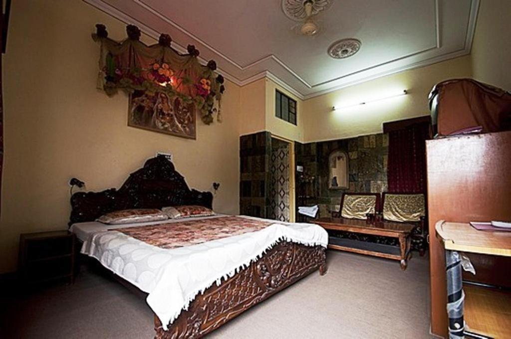 Royal Aashiyana Palace Jaipur Bilik gambar